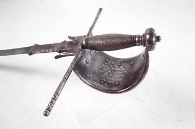 Lot 200 - Main Gauche dagger