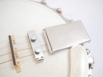 Lot 214 - Clifford Essex paragon tenor banjo