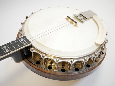 Lot 214 - Clifford Essex paragon tenor banjo