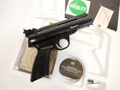 Lot 83 - Boxed Webley Tempest .22 air pistol