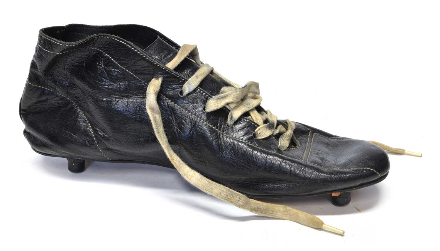 Lot 52 - Sir Stanley Matthew's football boot