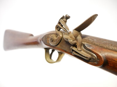 Lot 17 - Flintlock officers fusil with bayonet