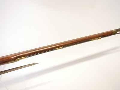 Lot 17 - Flintlock officers fusil with bayonet