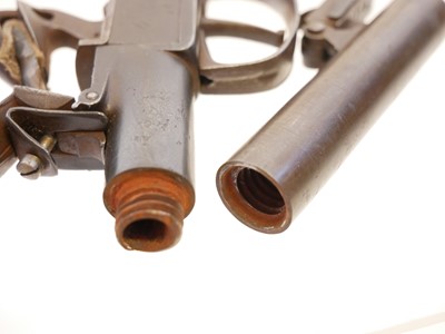 Lot 3 - Ketland flintlock pistol with bayonet