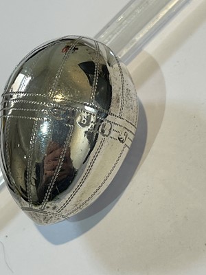 Lot 11 - A George III silver nutmeg grater