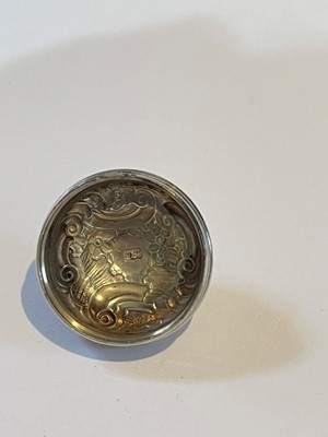 Lot 43 - A George III silver nutmeg grater
