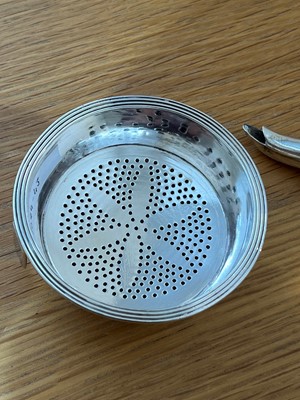 Lot 21 - A George III silver wine funnel