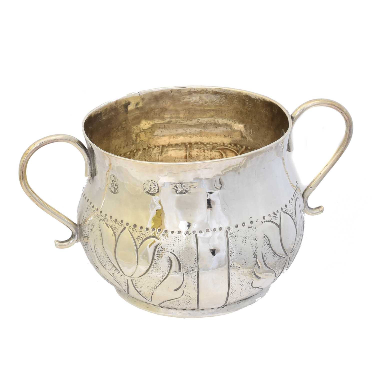 Lot 32 - A James II silver porringer