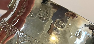 Lot 32 - A James II silver porringer