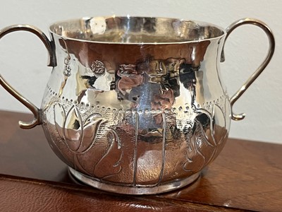 Lot 32 - A James II silver porringer
