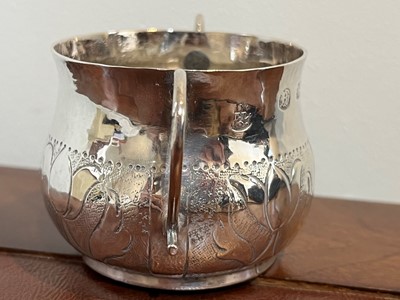 Lot 32 - A James II silver porringer