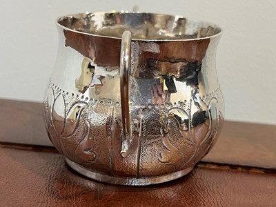 Lot 32 - A James II silver porringer