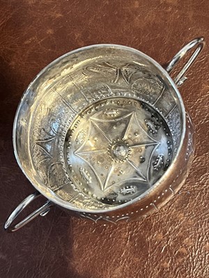 Lot 32 - A James II silver porringer