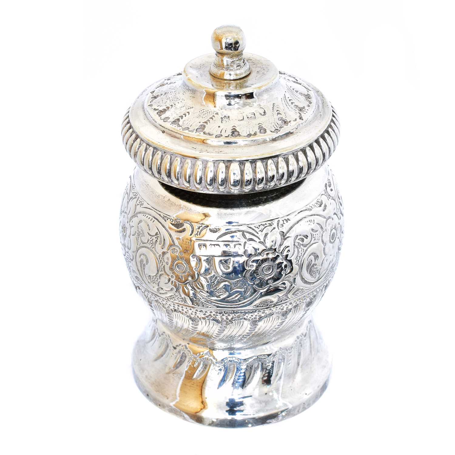 Lot 70 - A Victorian silver pepper grinder