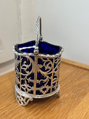 Lot 25 - A George III silver and blue glass cream pail