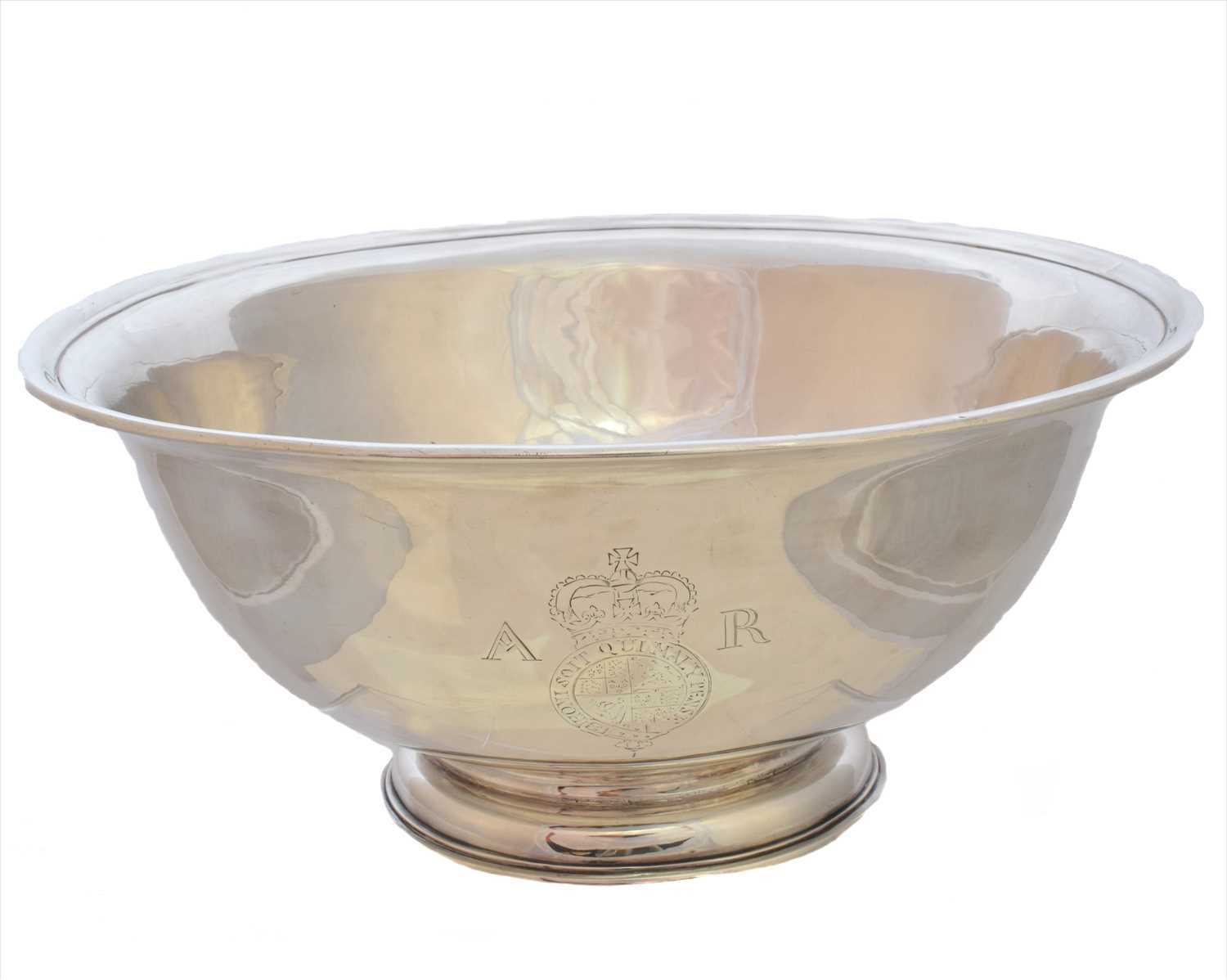 Lot 30 - A Queen Anne Britannia silver shaving bowl