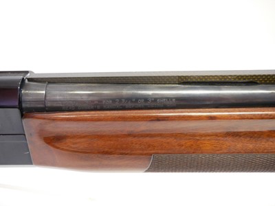 Lot 445 - Benelli Centro 12 bore semi automatic shotgun LICENCE REQUIRED