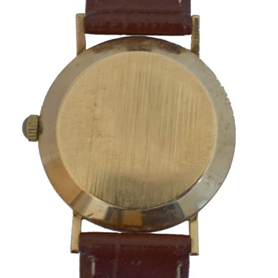 Lot 207 - A 1970s 9ct gold Avia Matic Incabloc automatic wristwatch.