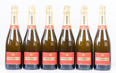 Lot 79 - 6 bottles Champagne Piper Heidsieck Cuvee Brut NV