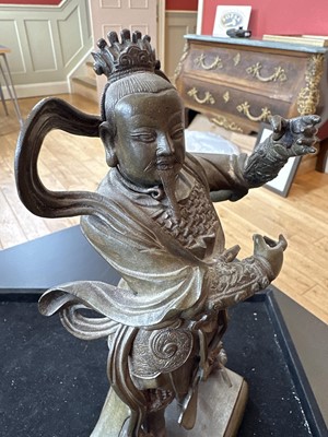 Lot 51 - A Chinese Bronze Figure of Guan Yu