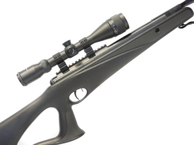 Lot 199 - Benjamin Trail .22 air rifle, serial number...