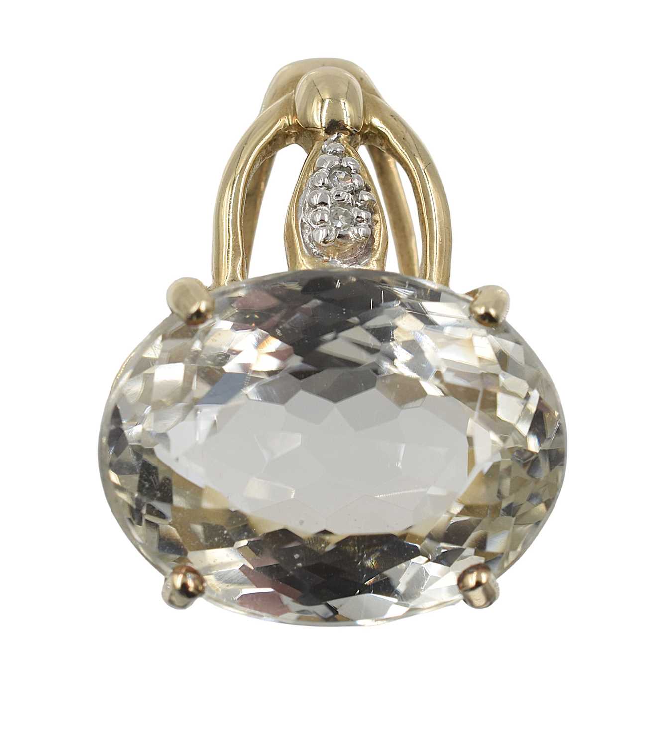 Lot 33 - A 9ct gold and "yellow" kunzite pendant