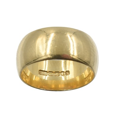 Lot 13 - An 18ct gold wide wedding band