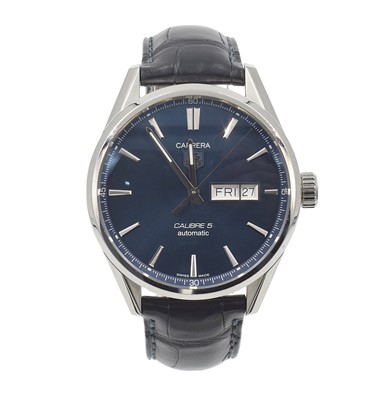 Lot 108 - A Tag Heuer Carrera Automatic Calibre 5 wristwatch