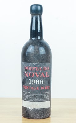 Lot 117 - 1 bottle Quinta do Noval Vintage Port 1966