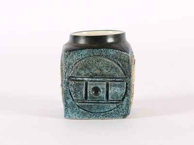 Lot Troika Pottery, St. Ives