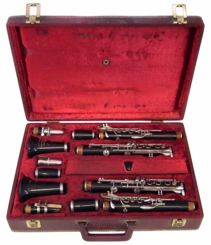 24 - Super graduate cased pair of clarinets with