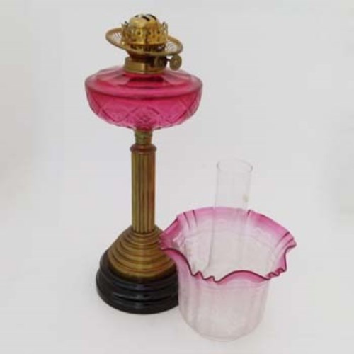 Lot 39 - Victorian oil lamp.