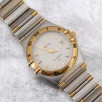 Lot 422 - Omega constellation bi-coloured watch.