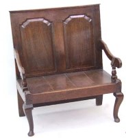 Lot 671 - Small oak settle